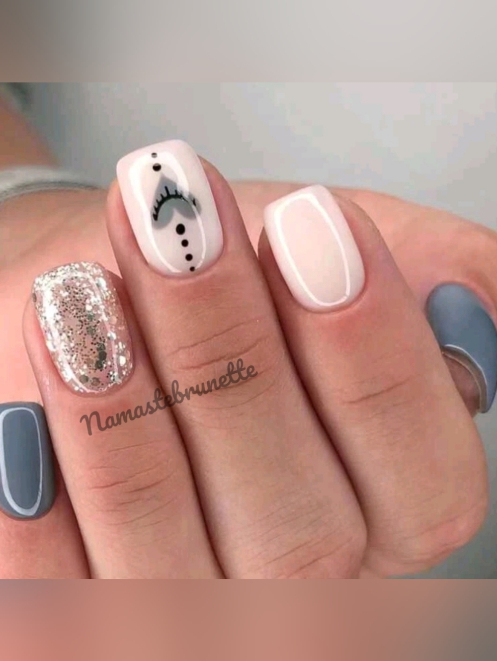 2/$16 Glitter Hearts Press On Nails